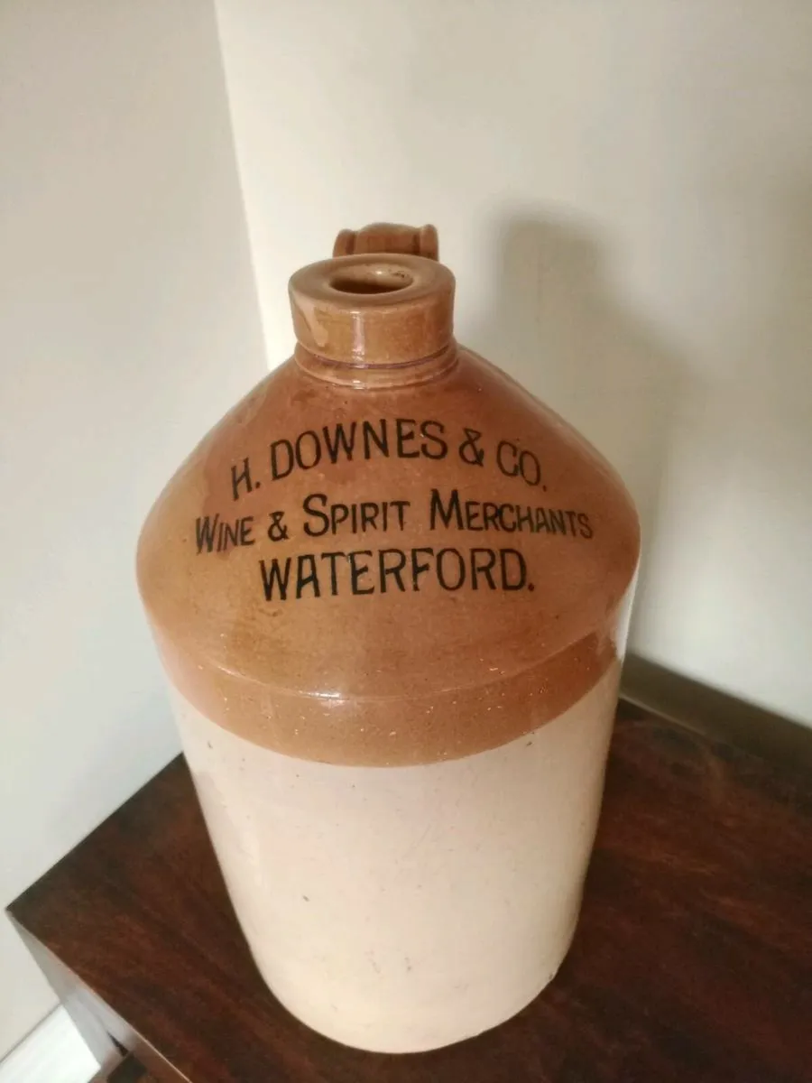 Antique Whiskey flagon - Image 1