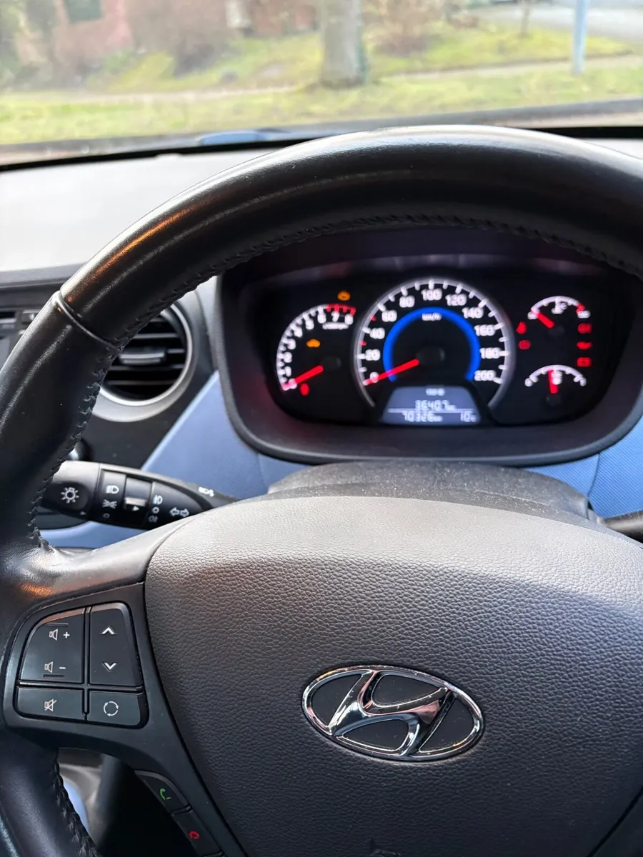 Hyundai i10 2014 - Image 2