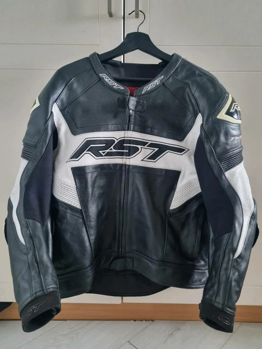 RST Motorcycle Jacket Leather - Image 1