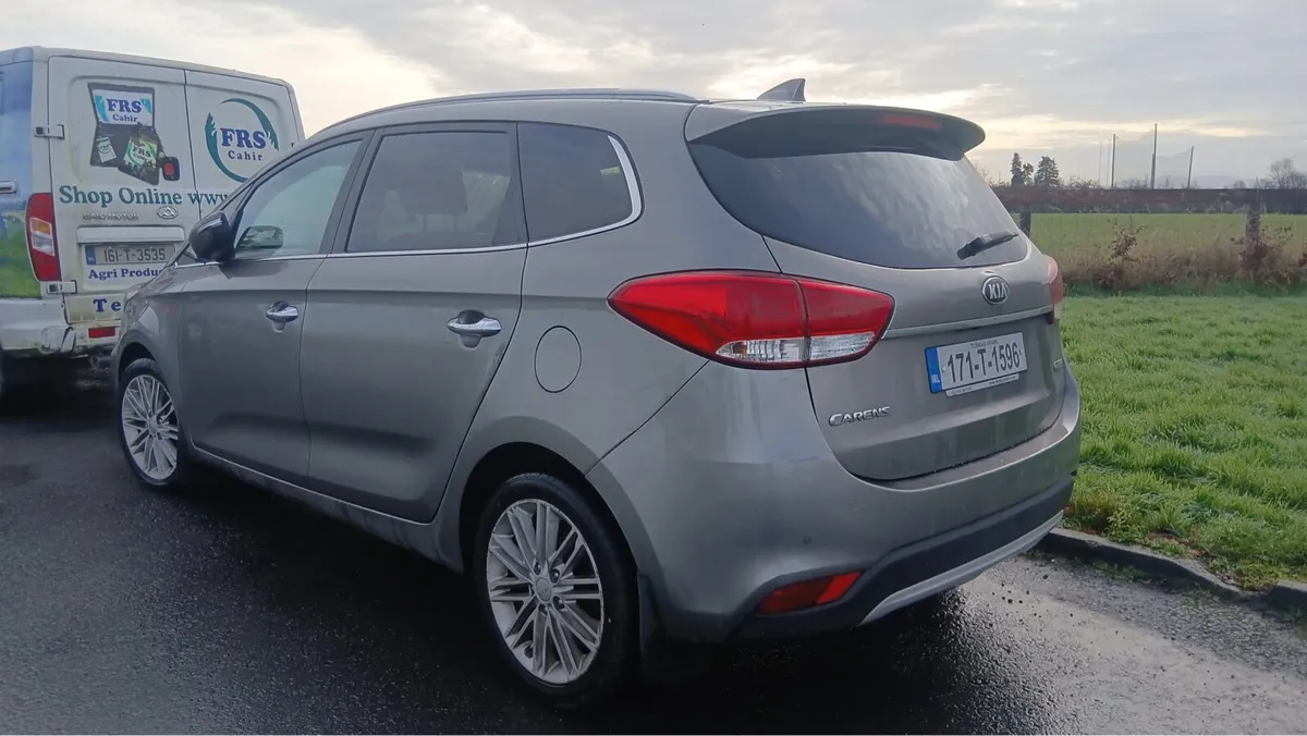 Kia Caren’s 7 seater - Image 4