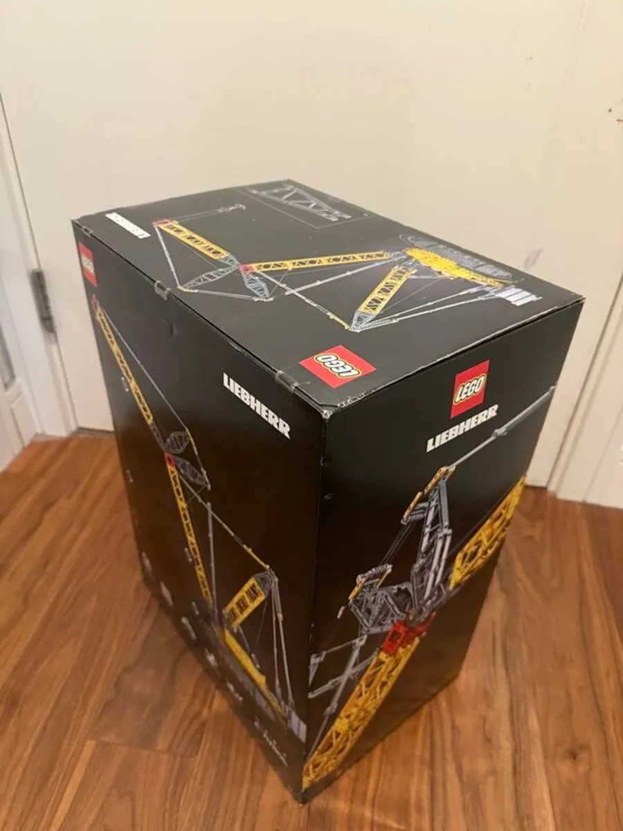 New Lego Technic - Liebherr Crawler Crane Lr 13000 (42146) - Image 2
