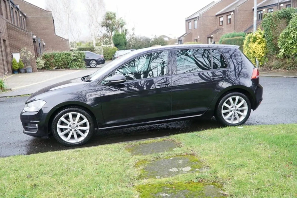 Volkswagen Golf 2016 TSI Bluemotion Highline trim - Image 3