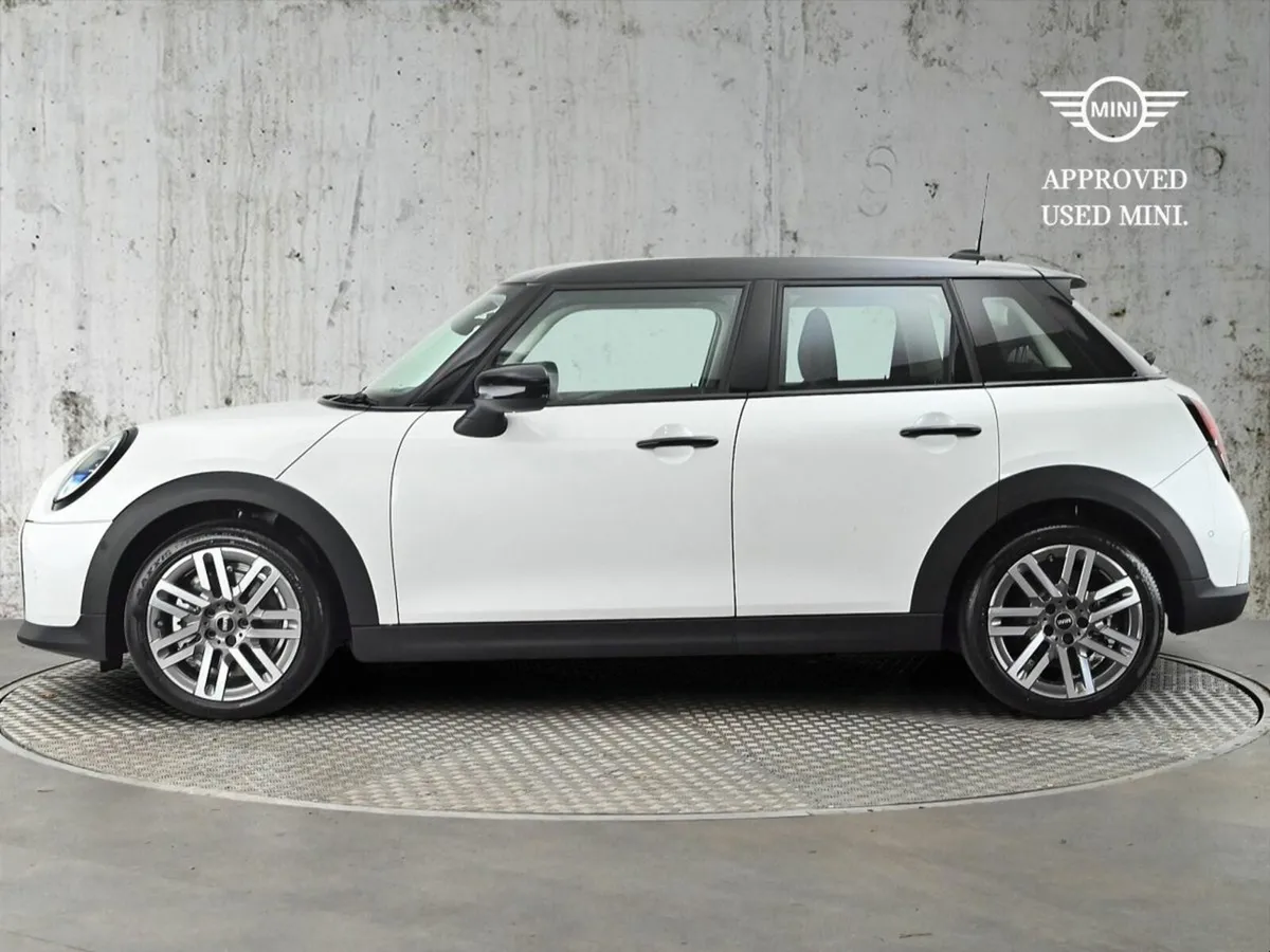 Mini Cooper Cooper C 5 Door - Image 4