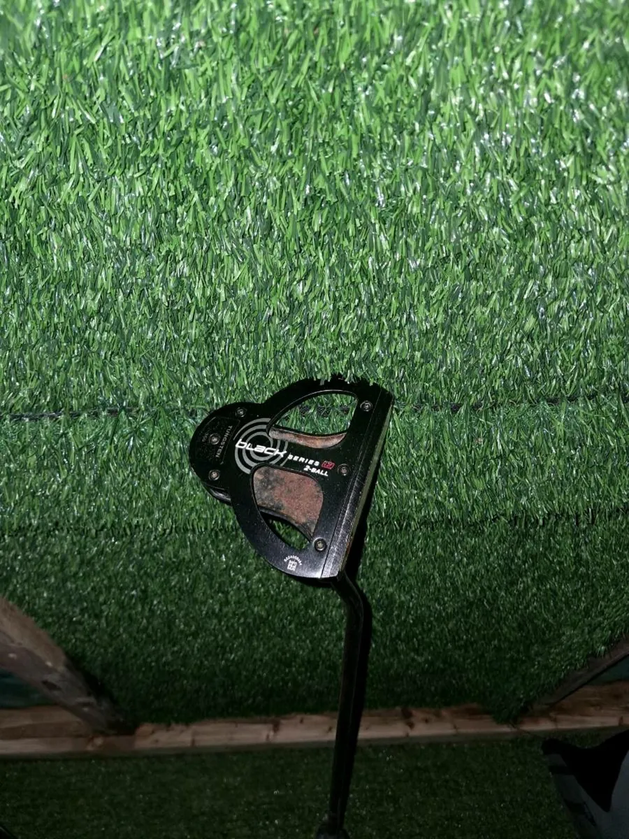 Black series 2 ball Odessey putter - Image 1