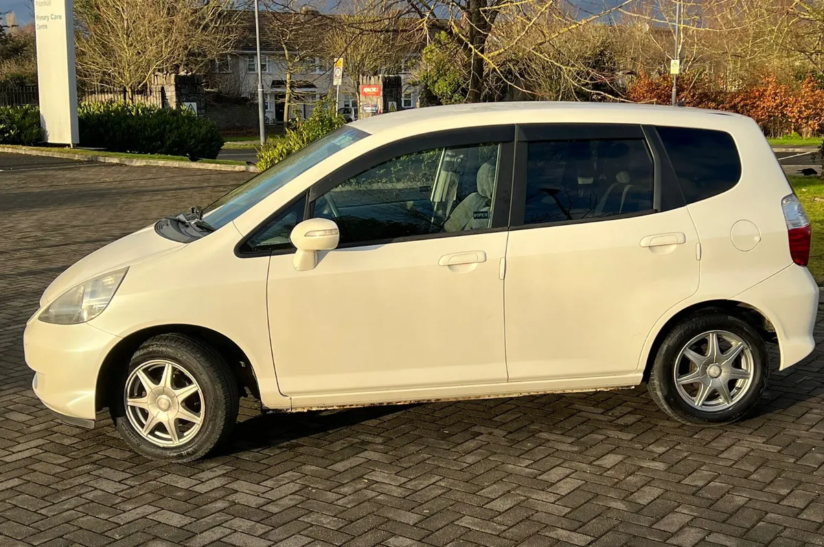 Honda Fit 2007 1.3 Petrol Automatic new nct 3/27 - Image 4