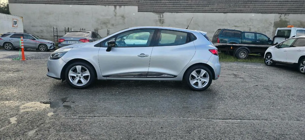 Renault clio - Image 3