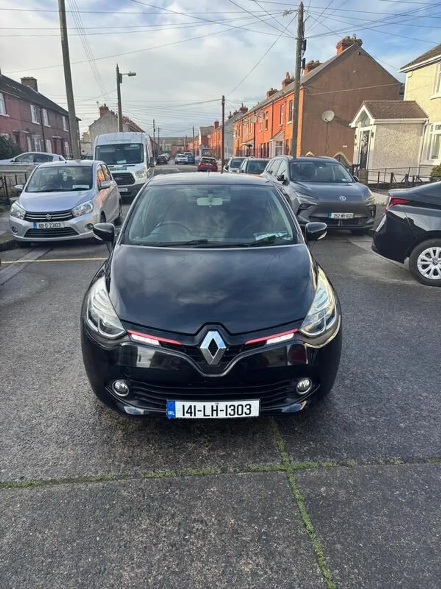 2014 Renault Clio - Image 1