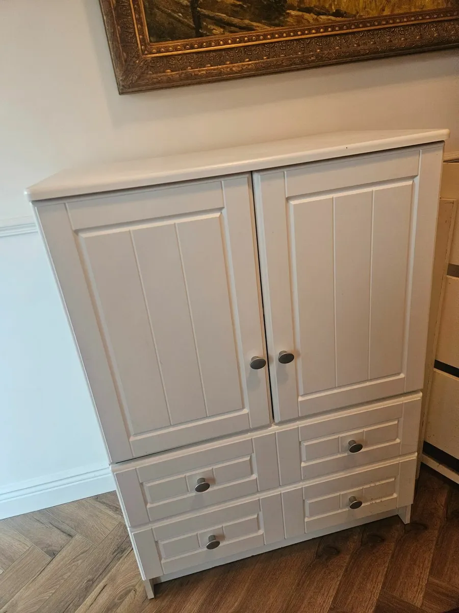 Bedroom furniture - Image 3