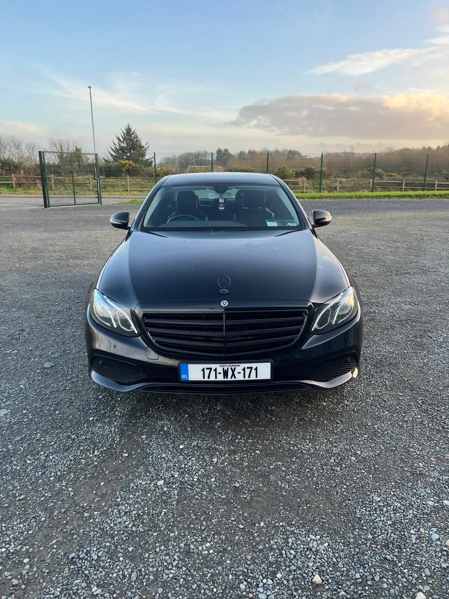 Mercedes E220 D - Image 2