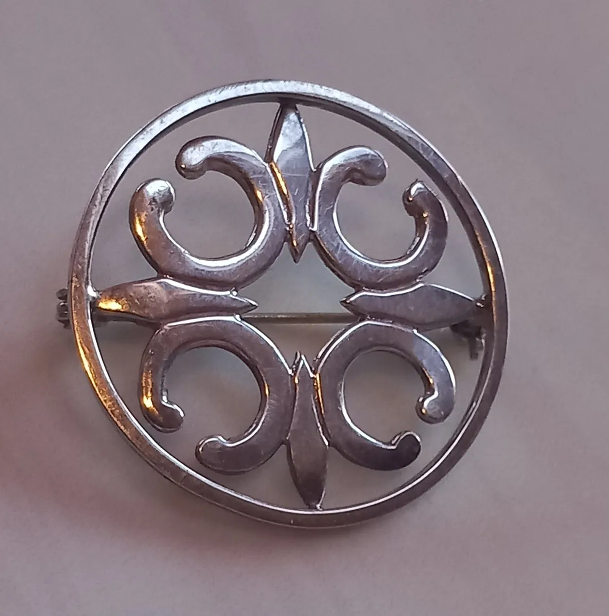 St Magnus Cross silver brooch, stamped, D18 post 3 - Image 2