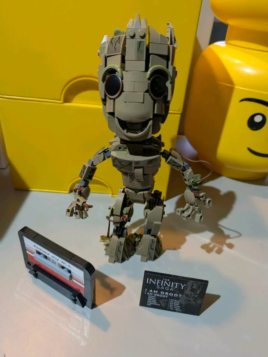 Lego I am Groot 76217 set - Image 2
