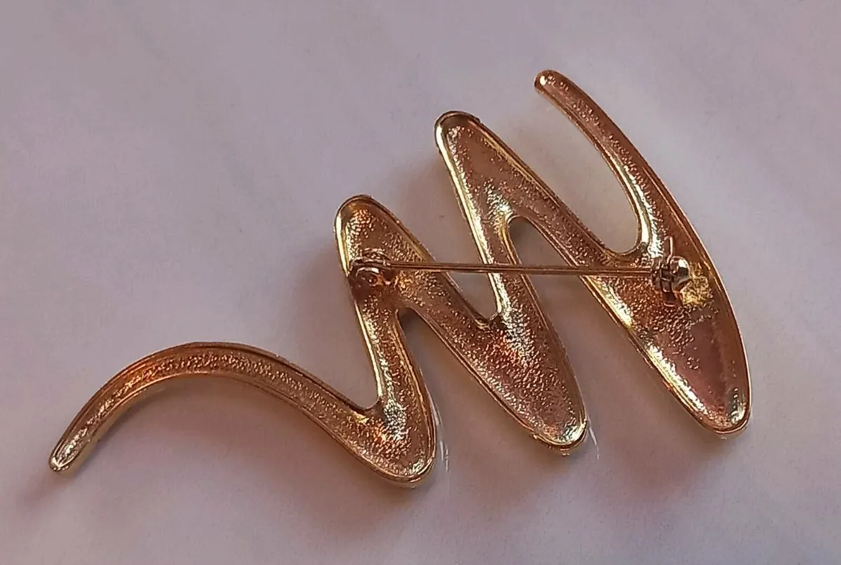 Gold tone squiggle brooch in style of Tiffany, D18 - Image 4
