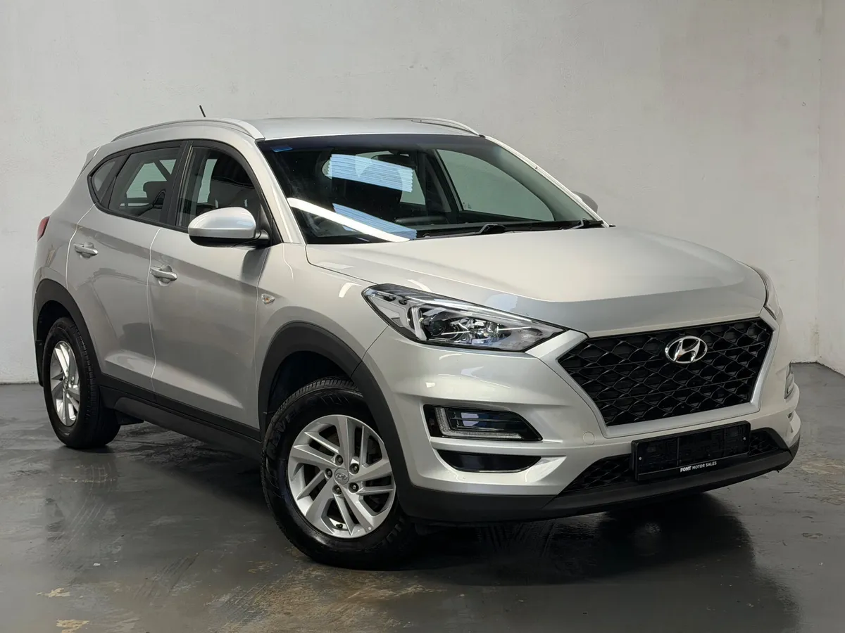 192 Hyundai Tucson SE COMFORT 1.6 PETROL - LOW KMS - Image 4