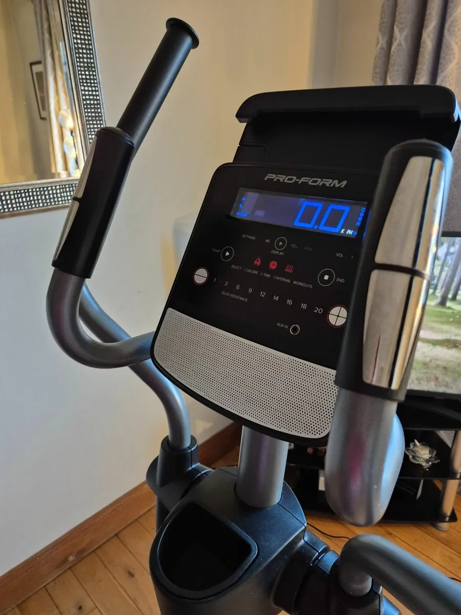 Elliptical trainer/ Cross Trainer - Image 2