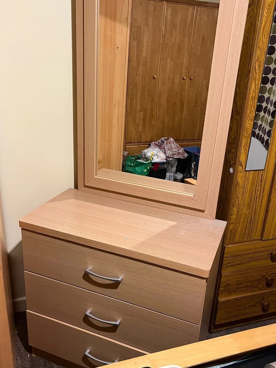 Dressing Table - Image 1