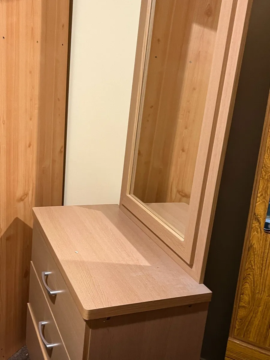 Dressing Table - Image 3
