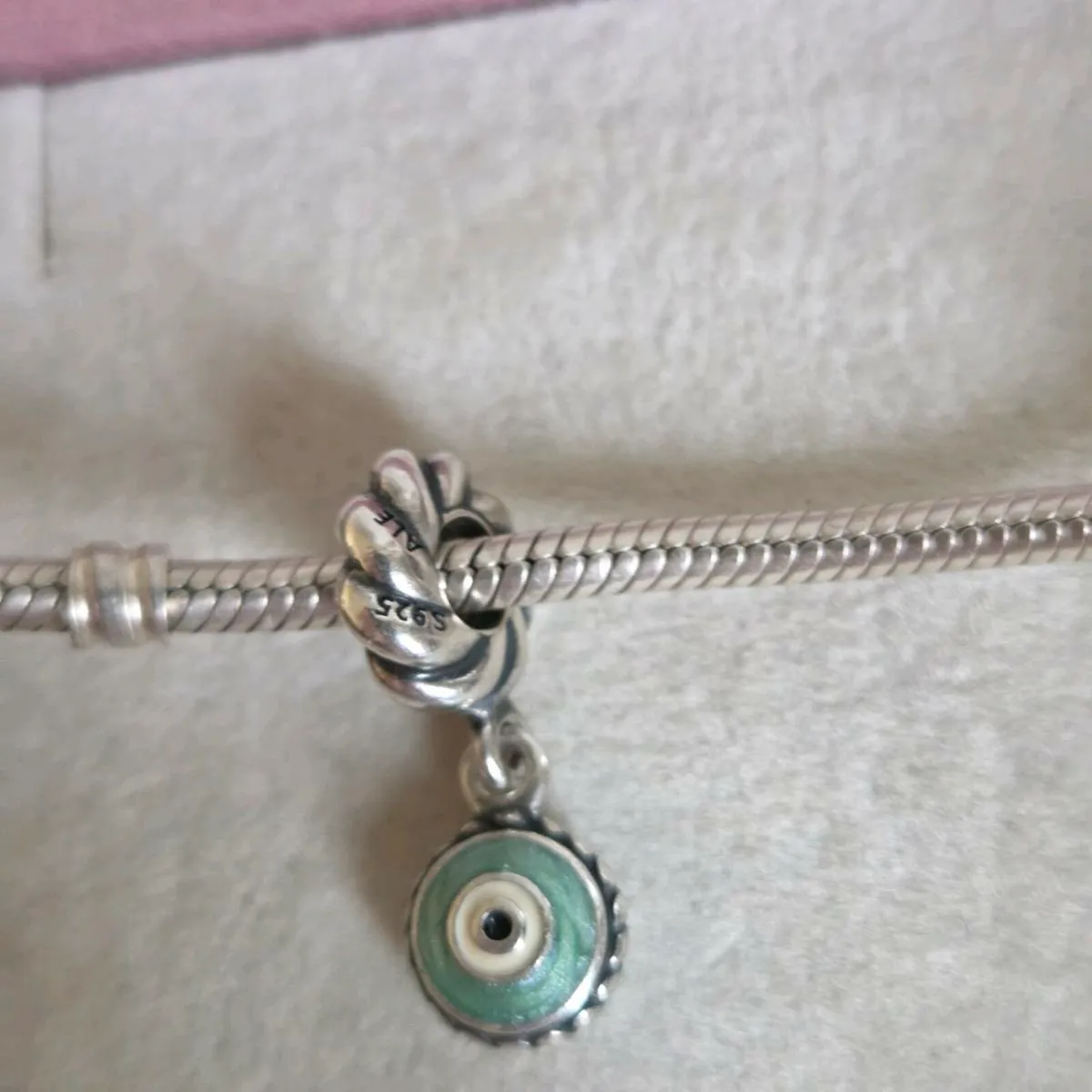 Pandora dangle charm green eye perfect condition - Image 1