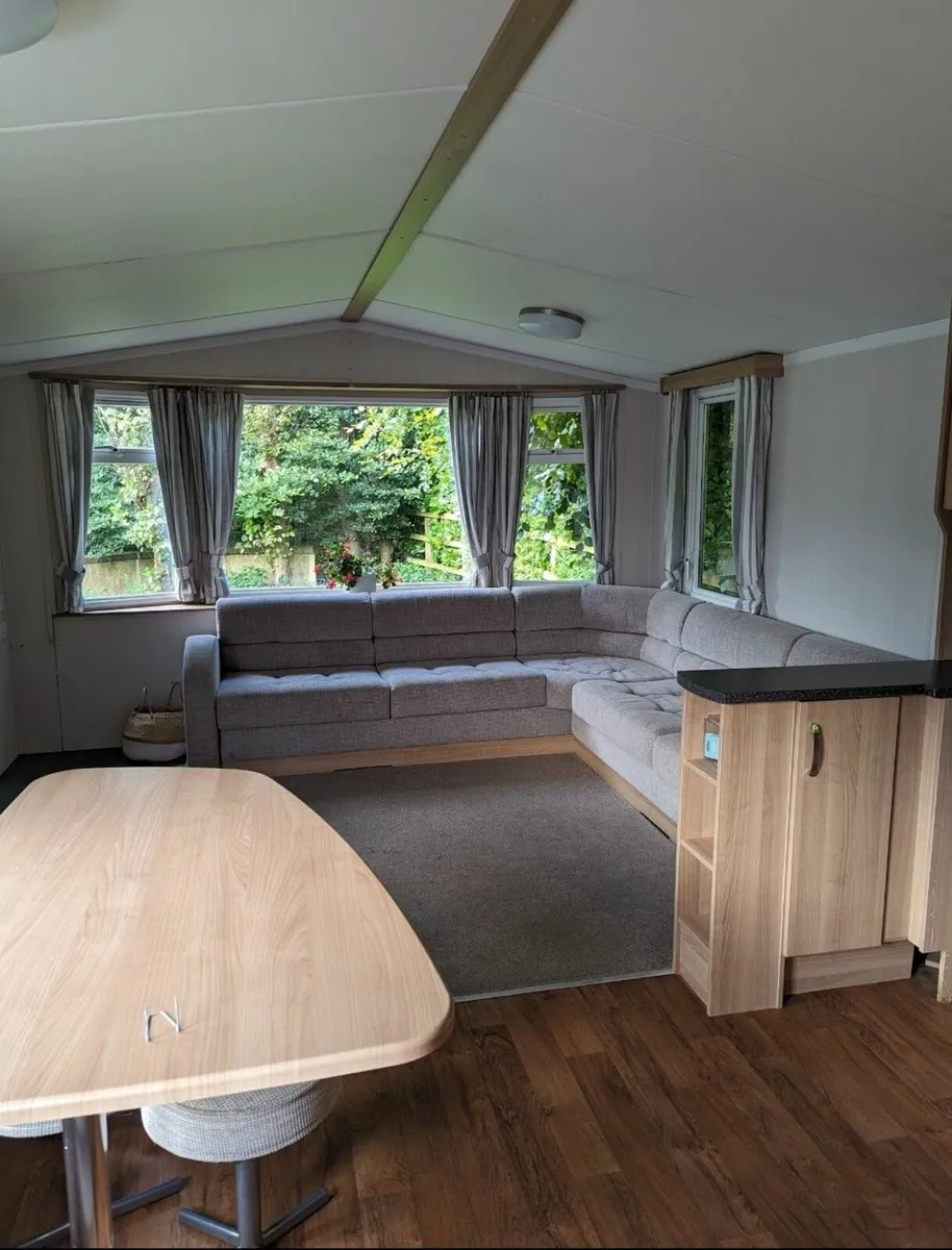 Swift Loire 3 bed - Image 1