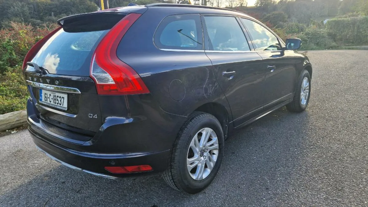 volvo xc60 - Image 4