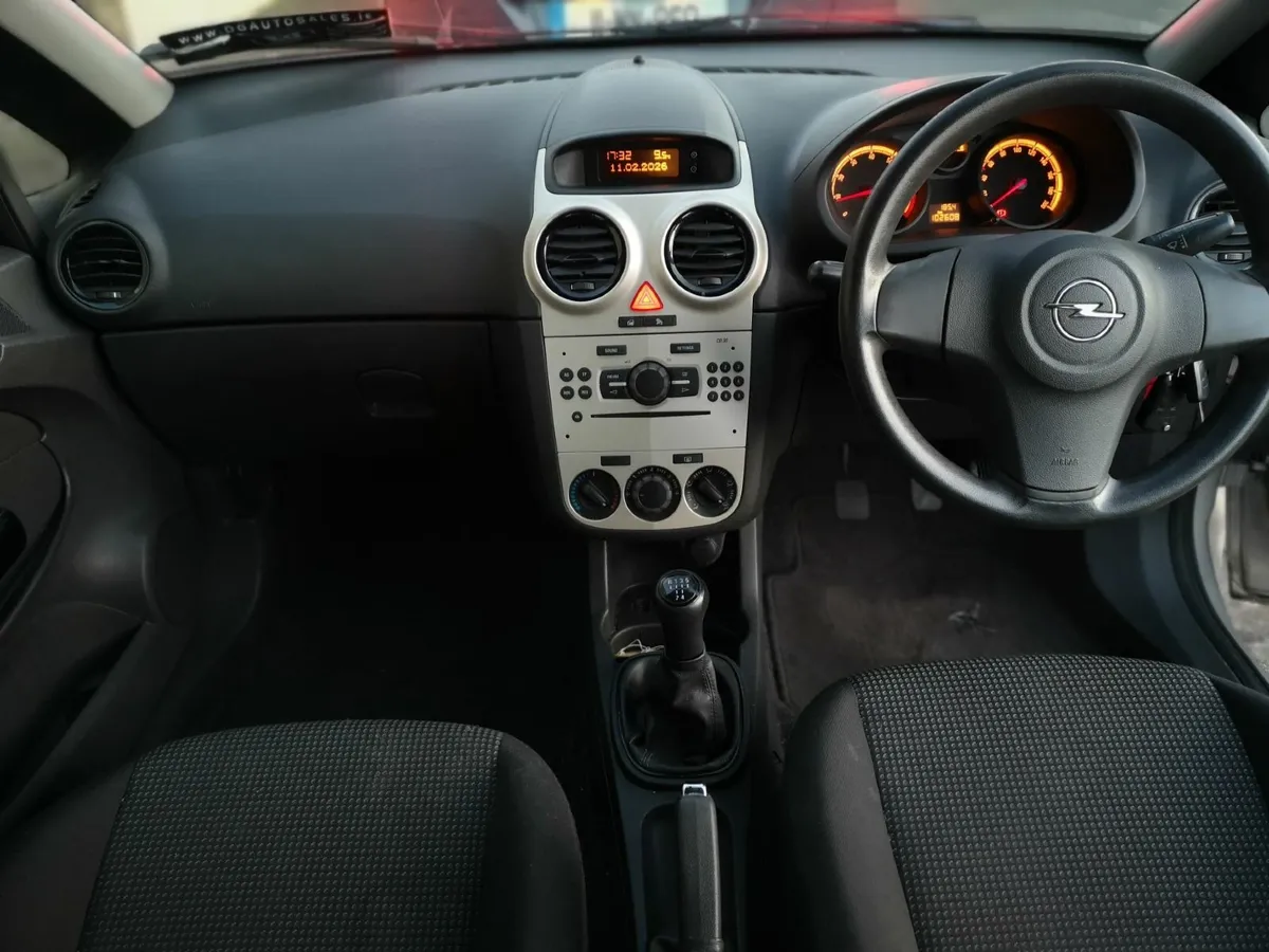 Opel Corsa 2010 - Image 1