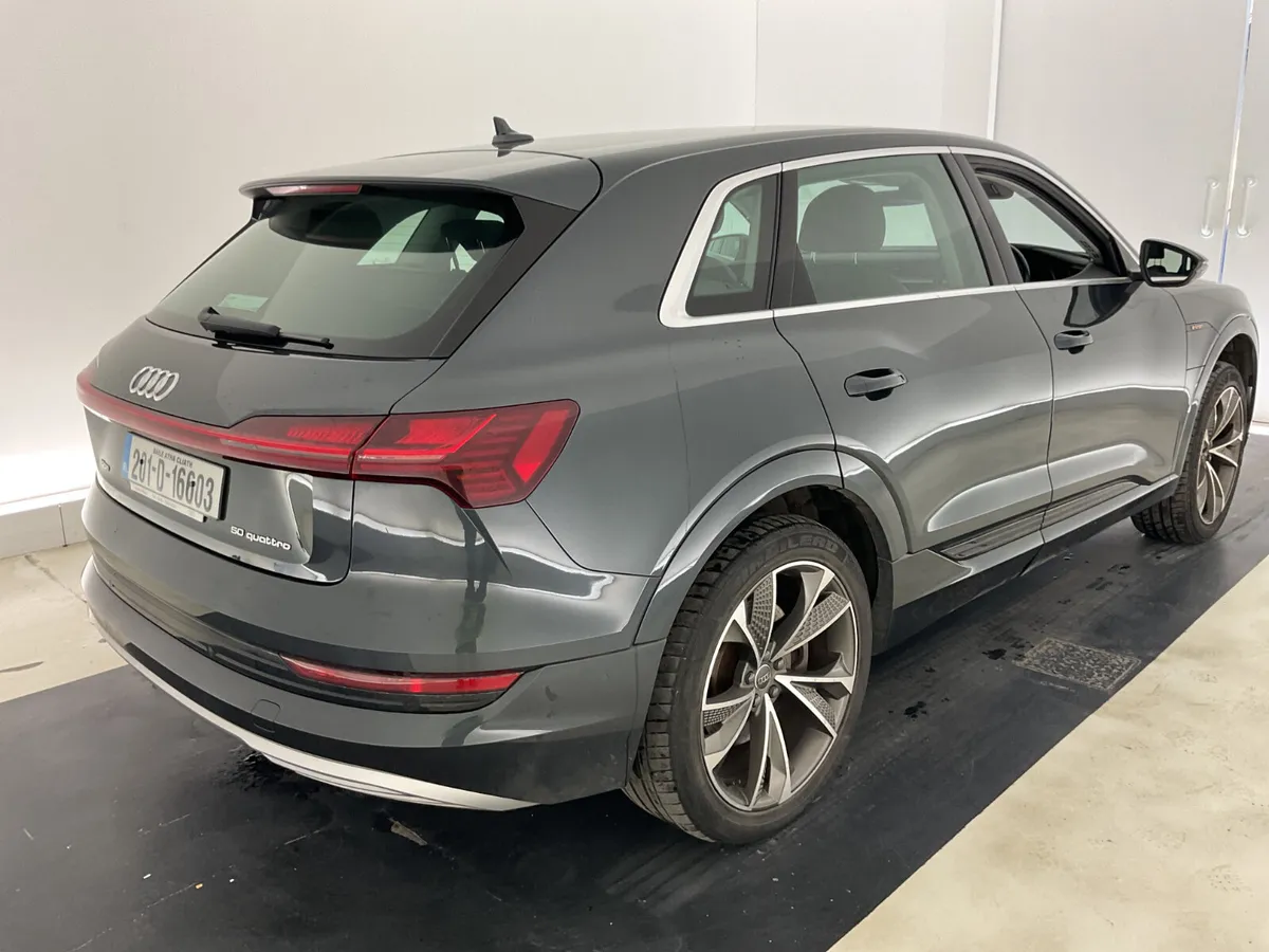 Audi e-tron 2020 For Auction - Image 4