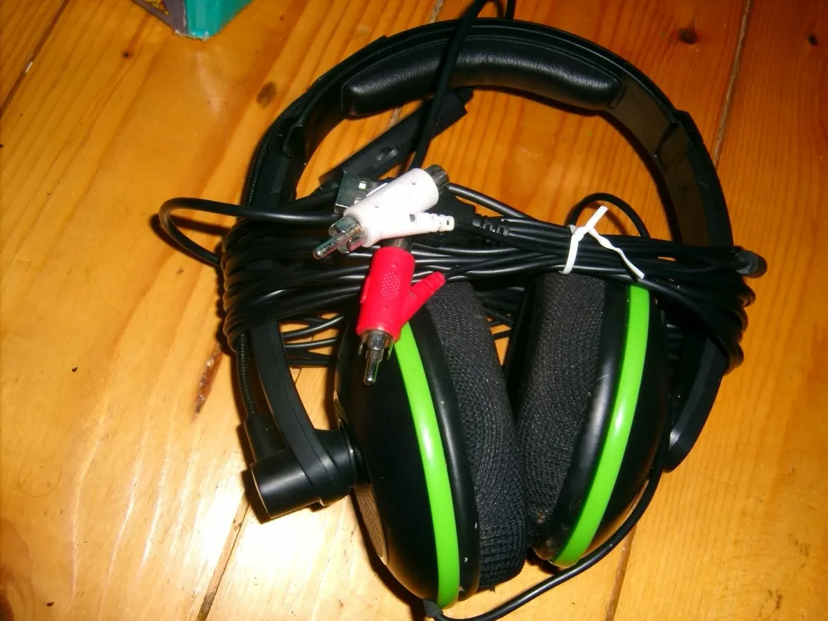 headphones - Image 1