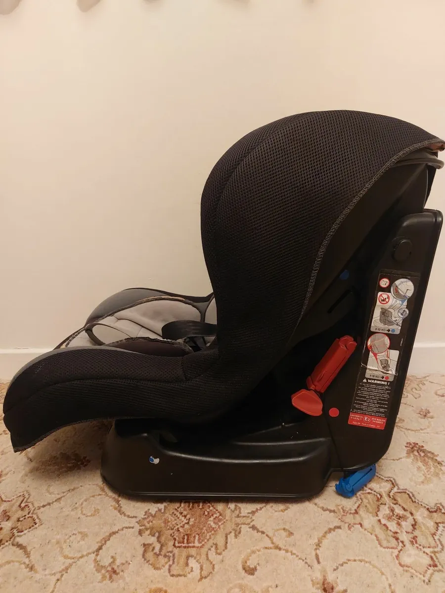 Child Car Seat - Image 2