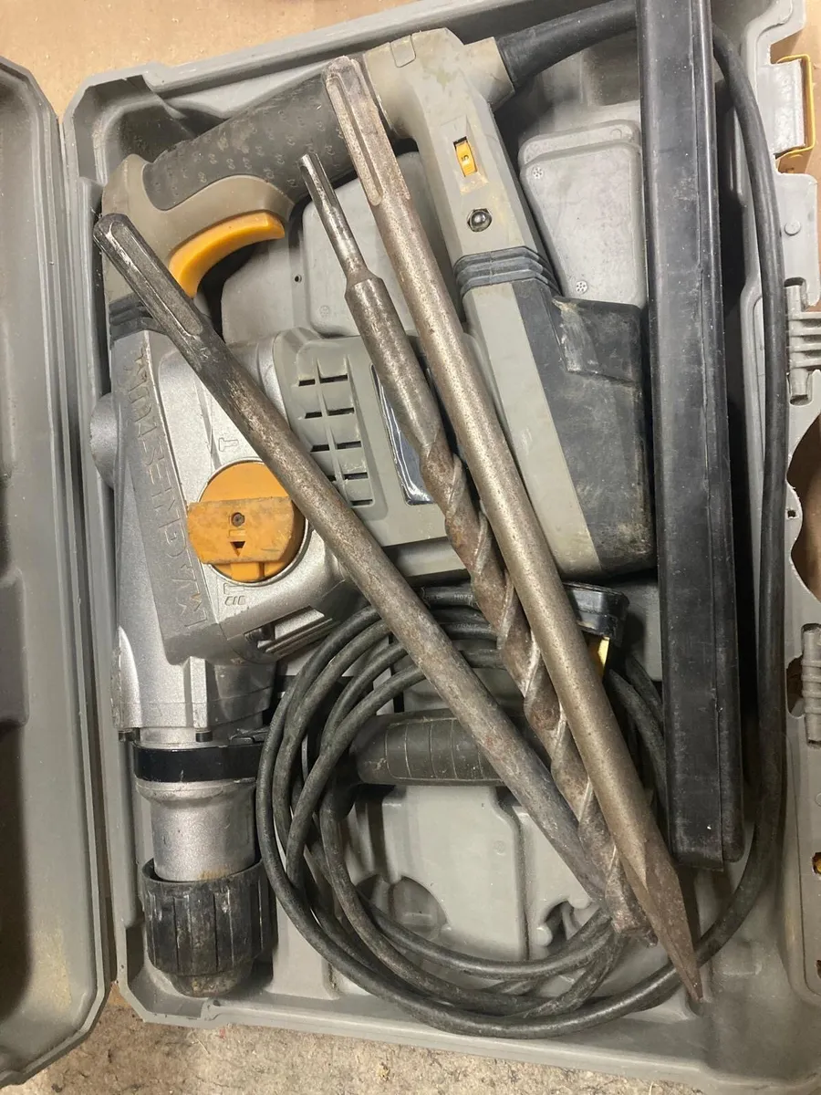 Titan Kango Drill (incl. bits)