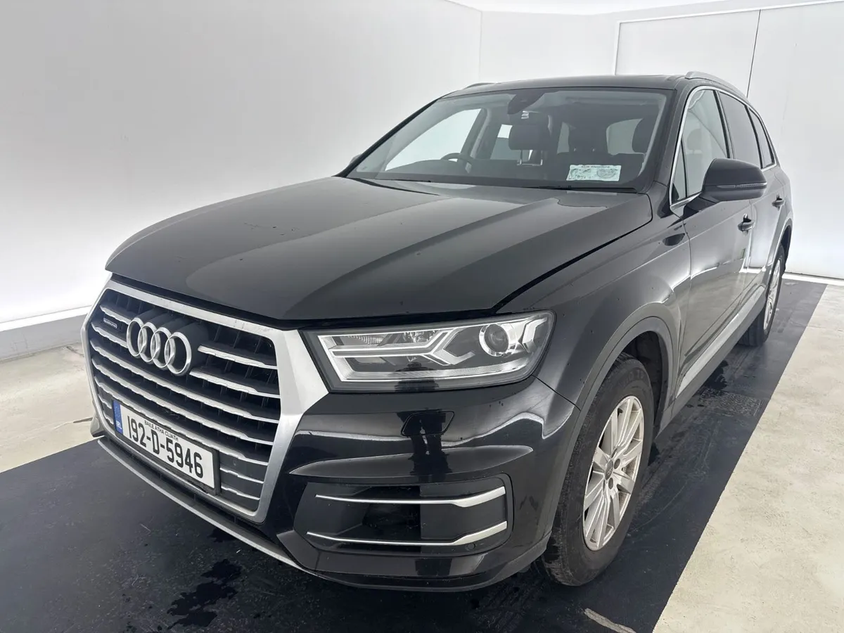 Audi Q7 2019 For Auction - Image 1