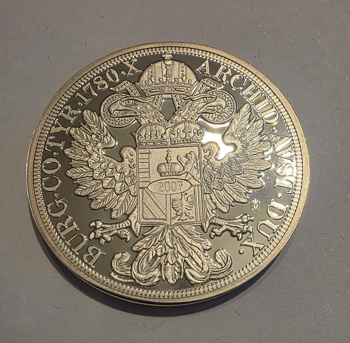 1780 silver plated replica thaler - Image 2
