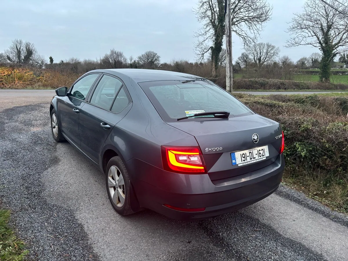 2019 SKODA OCTAVIA 1.6 TDI Ambition - Image 4