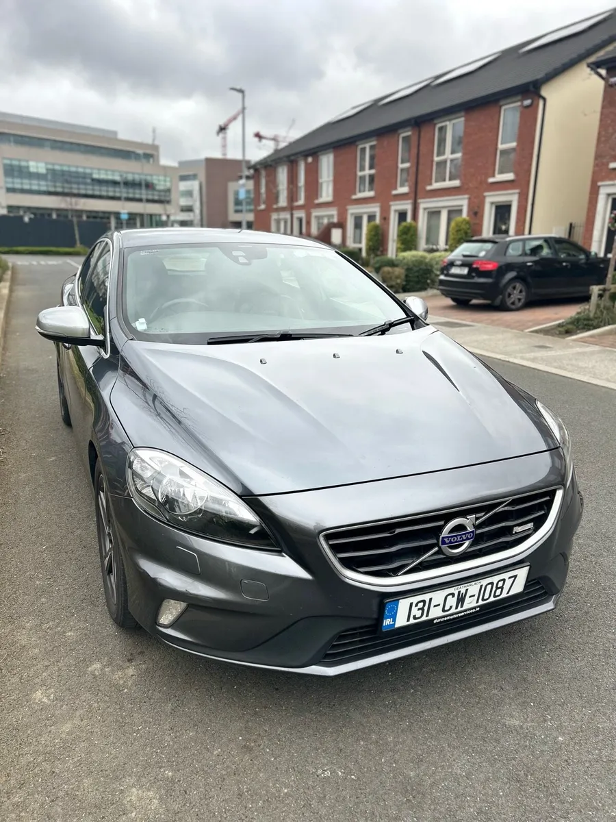 Volvo V40 - 2013 - Image 1