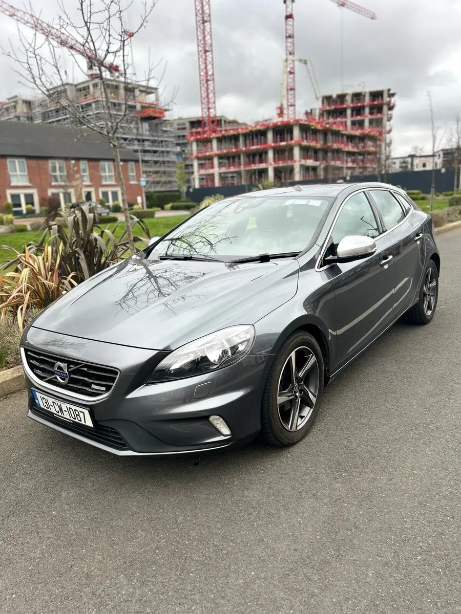 Volvo V40 - 2013 - Image 2