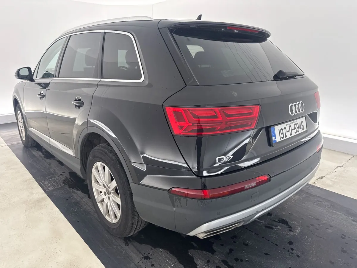 Audi Q7 2019 For Auction - Image 4