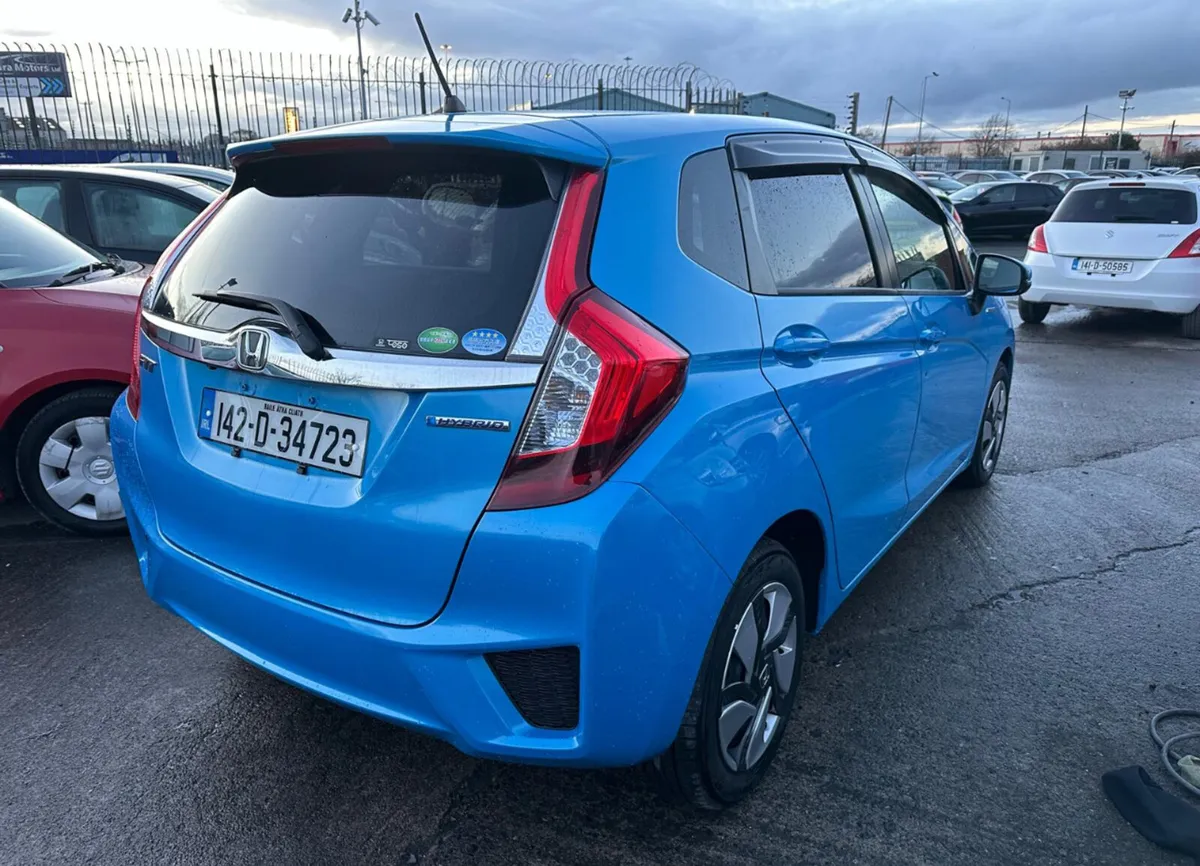 2014 Honda Fit 1.5 Hybrid Auto / New Nct/ Warranty - Image 4