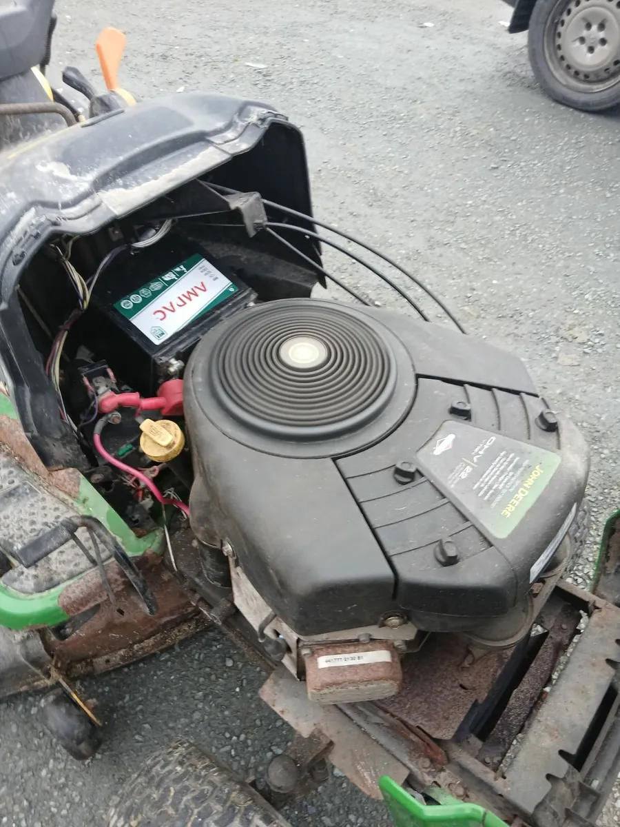 Ride on lawnmower - Image 4