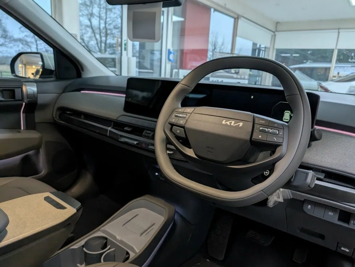 Kia EV3 Earth 3 LR - Image 4