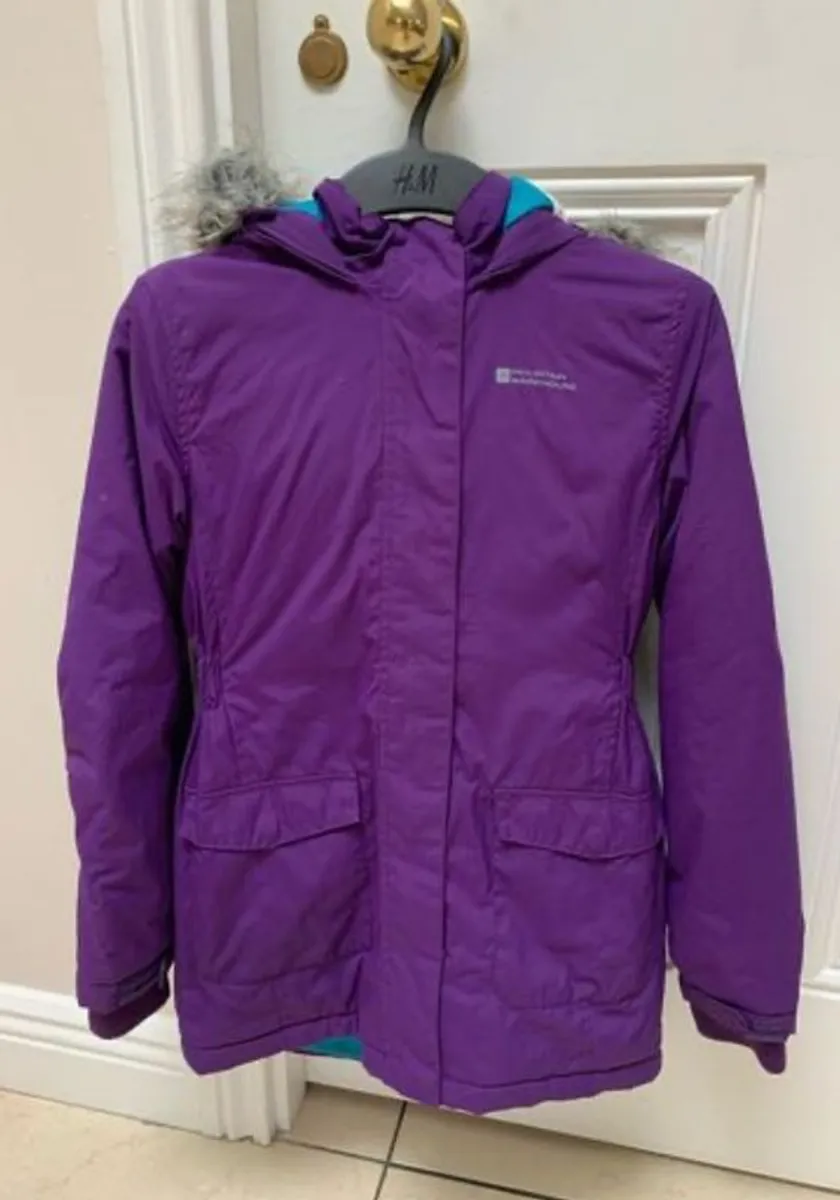 Girls Winter Coat: 7-9yrs - Price Reduced As Zip Needs To Be Replaced - Image 1