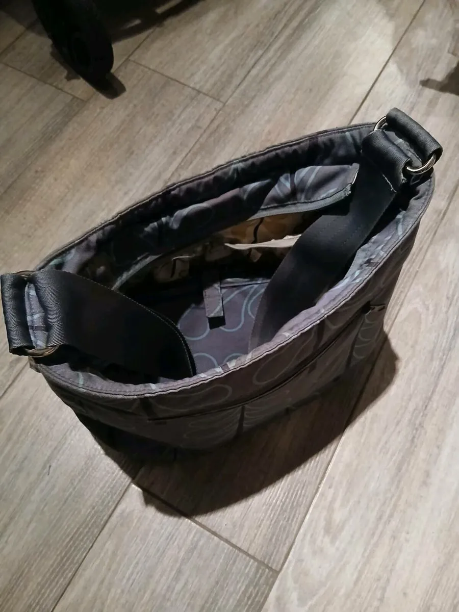 Cosatto Wow Travel System - Image 4