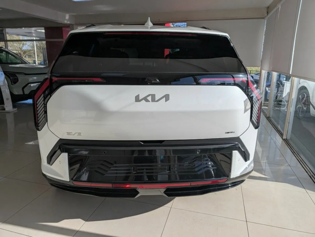 Kia EV3 GT Line - Image 3