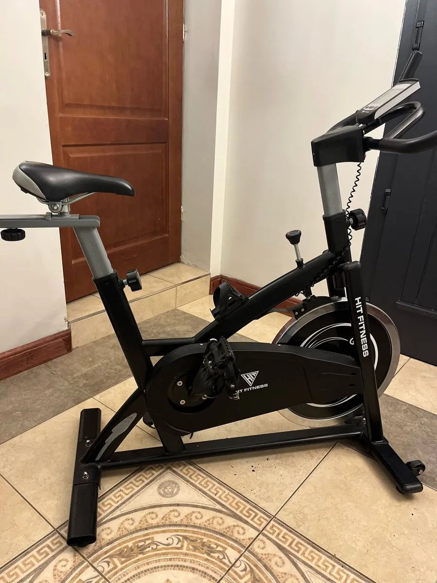 Exercise bike - Image 1