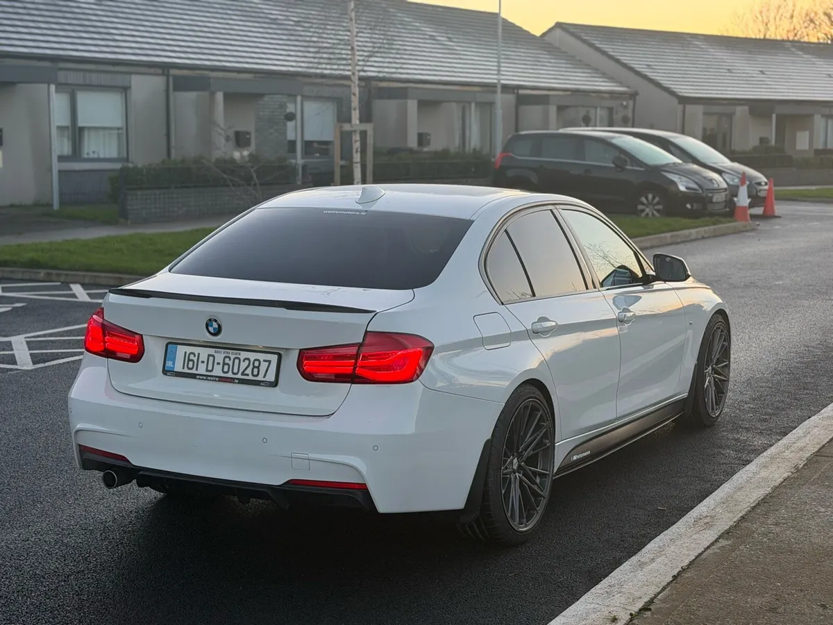 Bmw 318d m-sport - Image 4