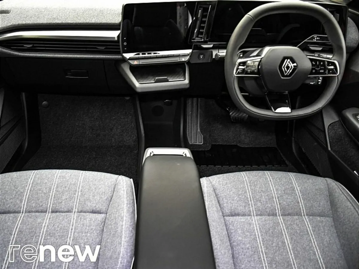 Renault Megane E-Tech Techno EV60 220hp - Image 3