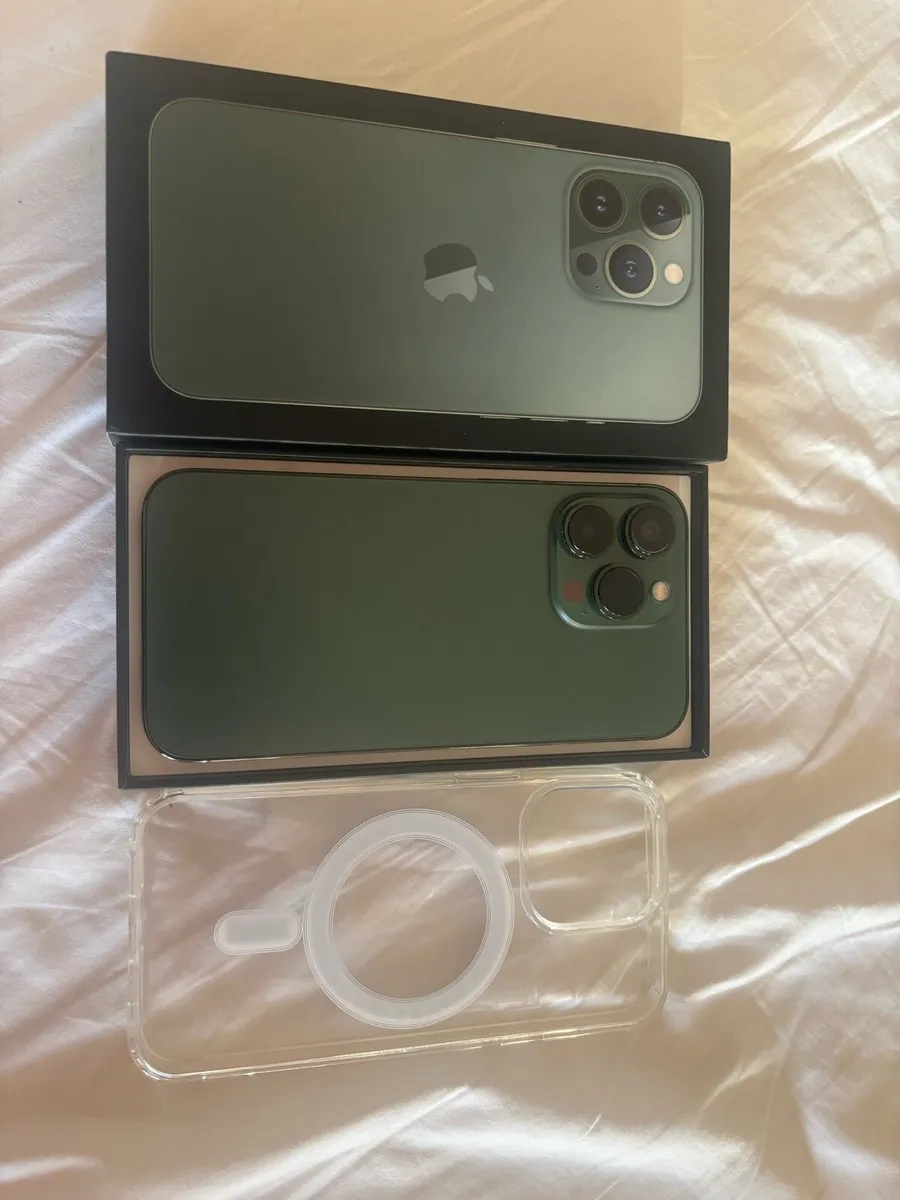 iPhone 13 Pro - Image 2