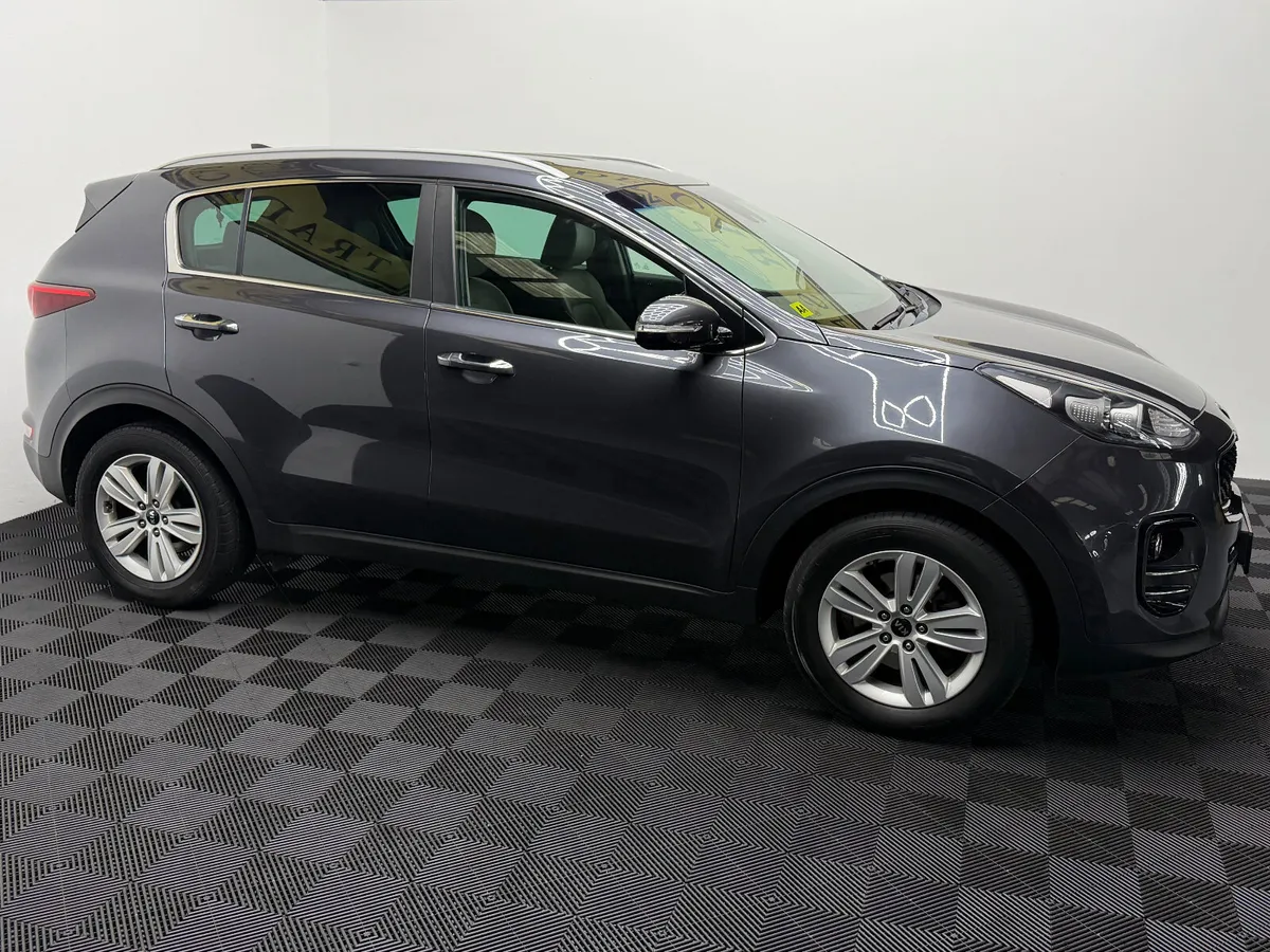2017 Kia Sportage 1.7 Platinum - Image 2