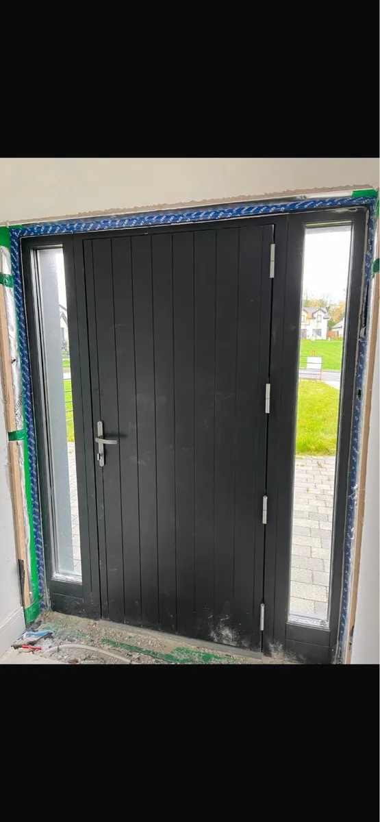 Front door and two side lights - Image 2