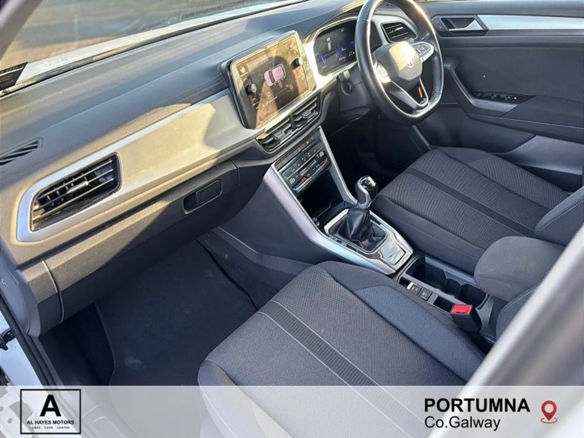 Volkswagen T-Roc LIFE 2.0 TDI M6F 116HP - Image 4