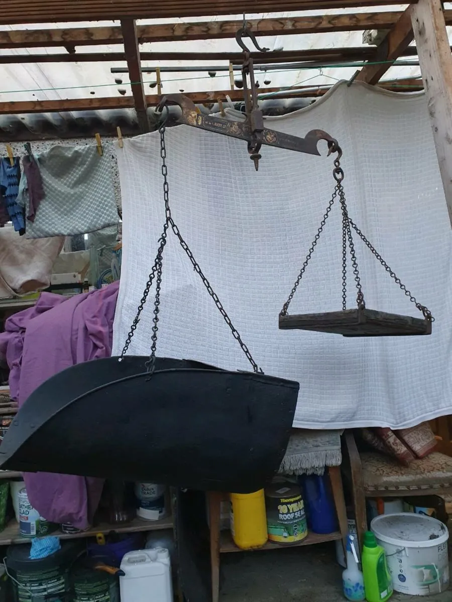 Victorian  Avery balance scales - Image 1