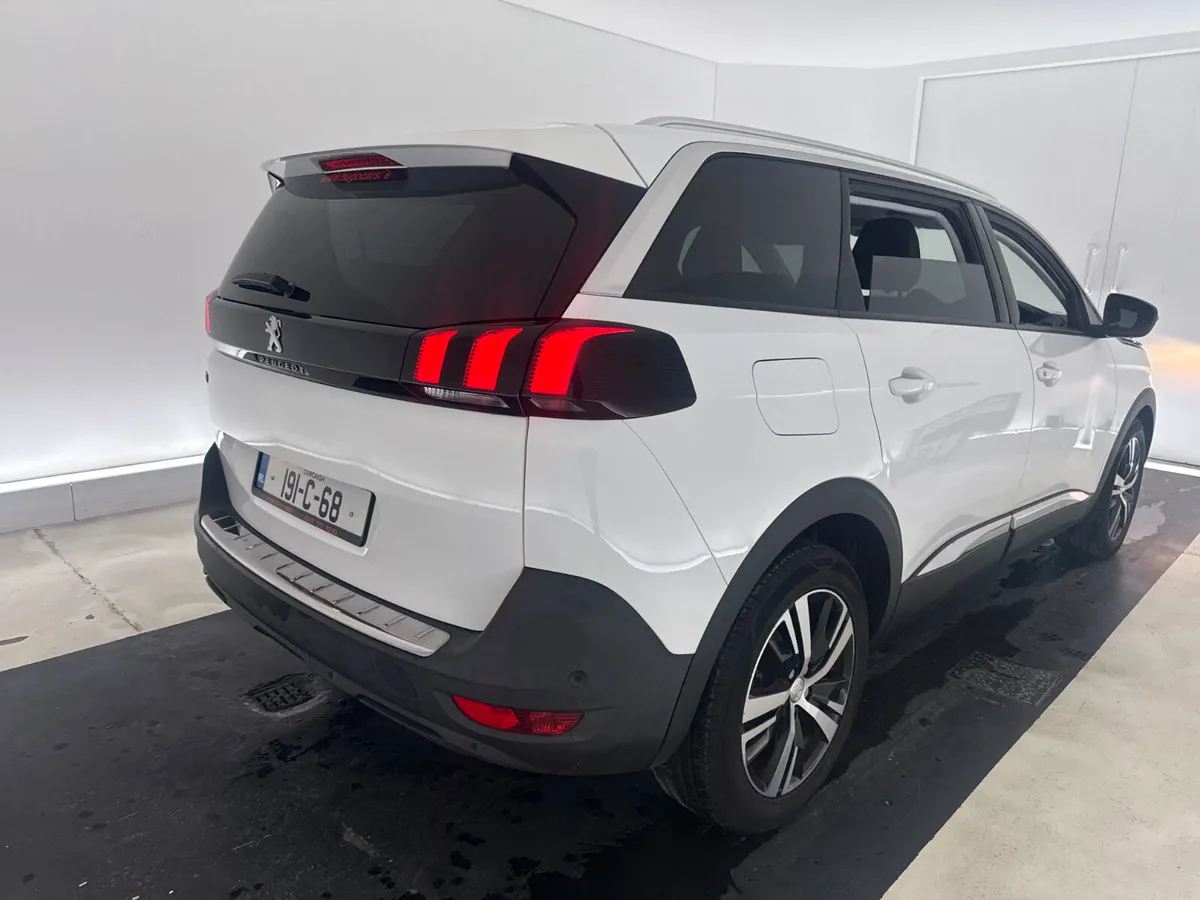 Peugeot 5008 2019 For Auction - Image 3