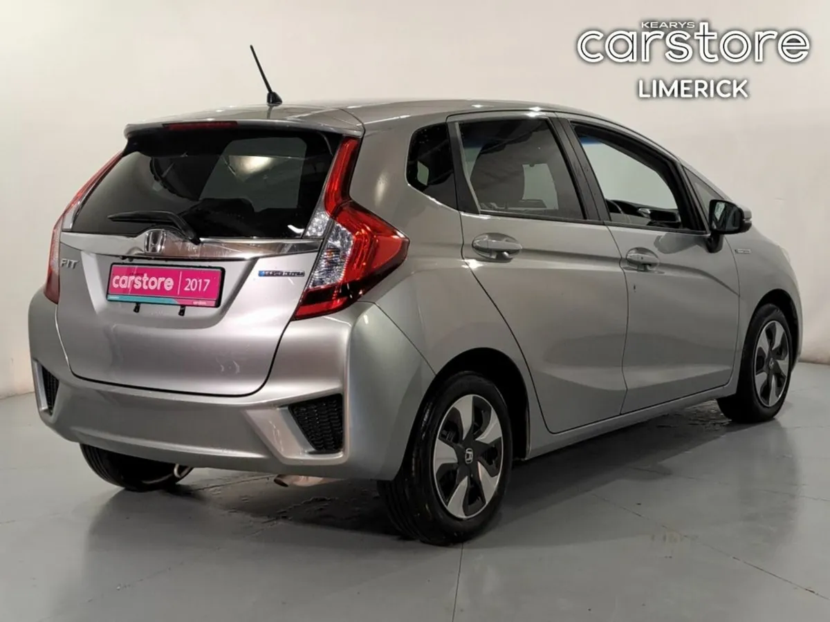 Honda Fit 1.5 HYBRID AUTO - Image 3